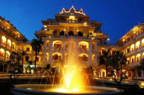 Гостиница Champasak Palace Hotel  Паксе